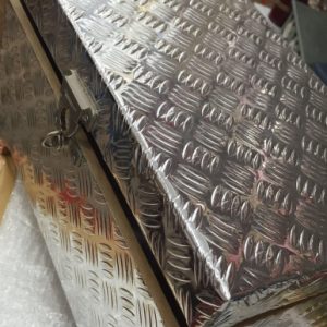 αυτοκoλλητο ρολo μεταλλο 18-7800