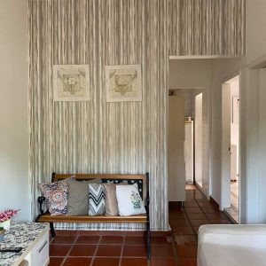 13957 αυτοκoλλητη ταπετσαρια ριγες