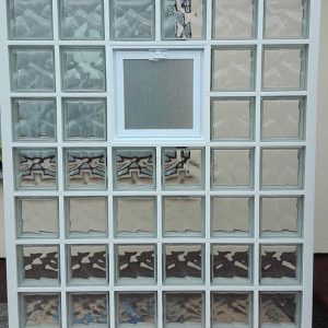 ΠΛΑΣΤΙΚΟ ΠΑΡΑΘΥΡΟ ΑΝΤΙ 1 ΥΑΛΟΤΟΥΒΛΟΥ 19×19 (ΕΞΩΤΕΡΙΚΗ ΔΙΑΣΤΑΣΗ 18,9×18,9cm)20119191